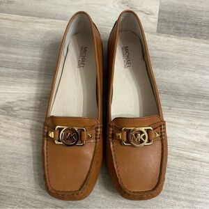 Michael Kors Women's Tan Leather Loafers size 10